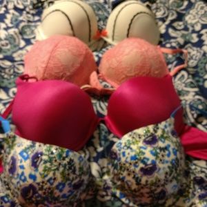 Vs Victoria secret bras